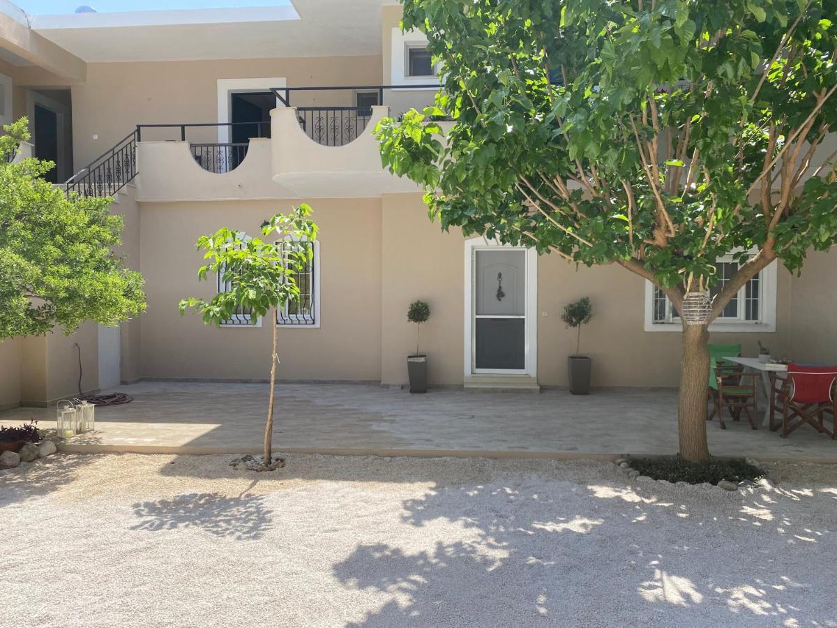 Libera Private Rooms Parga Bagian luar foto