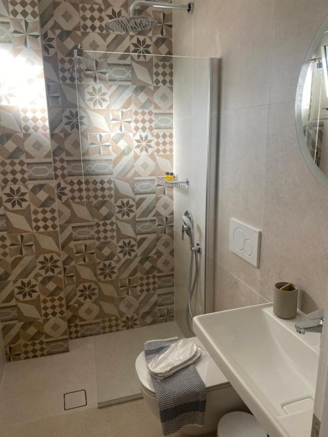 Libera Private Rooms Parga Bagian luar foto