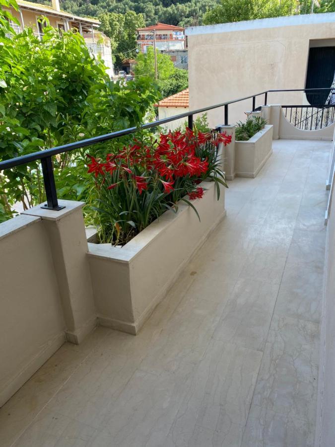 Libera Private Rooms Parga Bagian luar foto