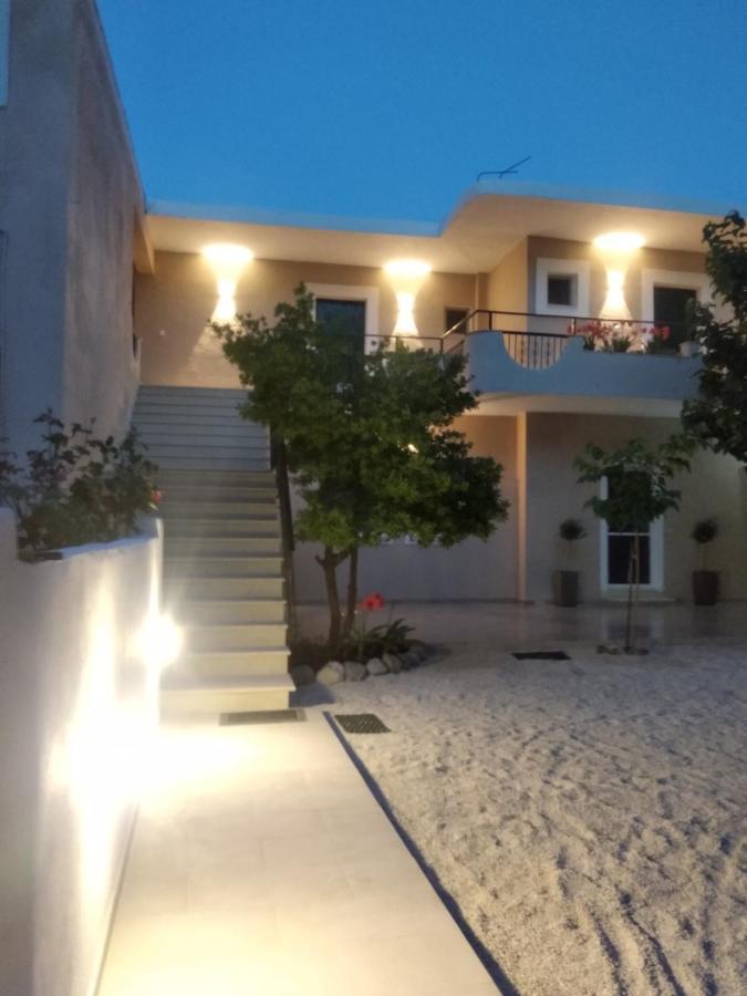 Libera Private Rooms Parga Bagian luar foto