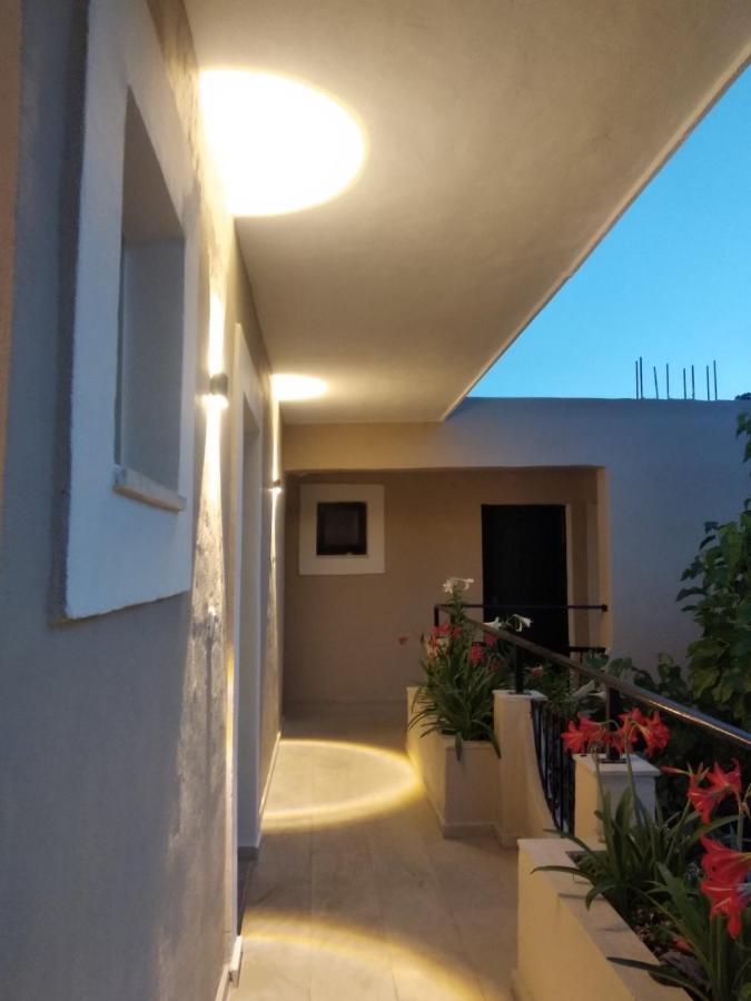 Libera Private Rooms Parga Bagian luar foto